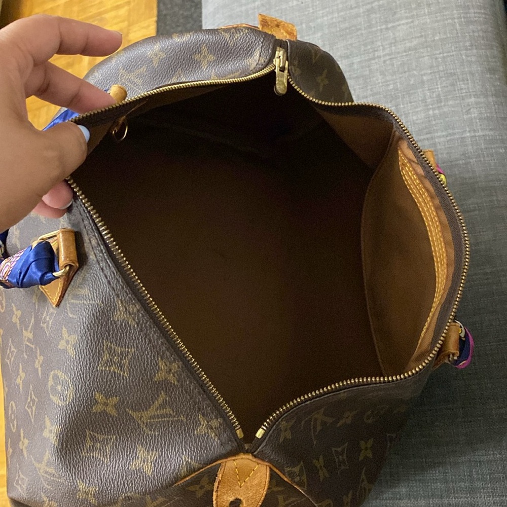 Authentic Louis Vuitton Speedy 40
Please, no lowball offers! - Picture 6 of 17